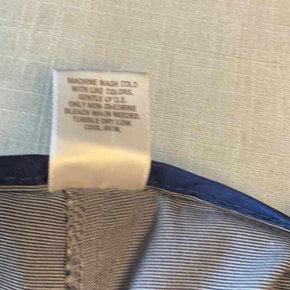 Roz & Ali Light Blue Capris - Picture 5 of 5